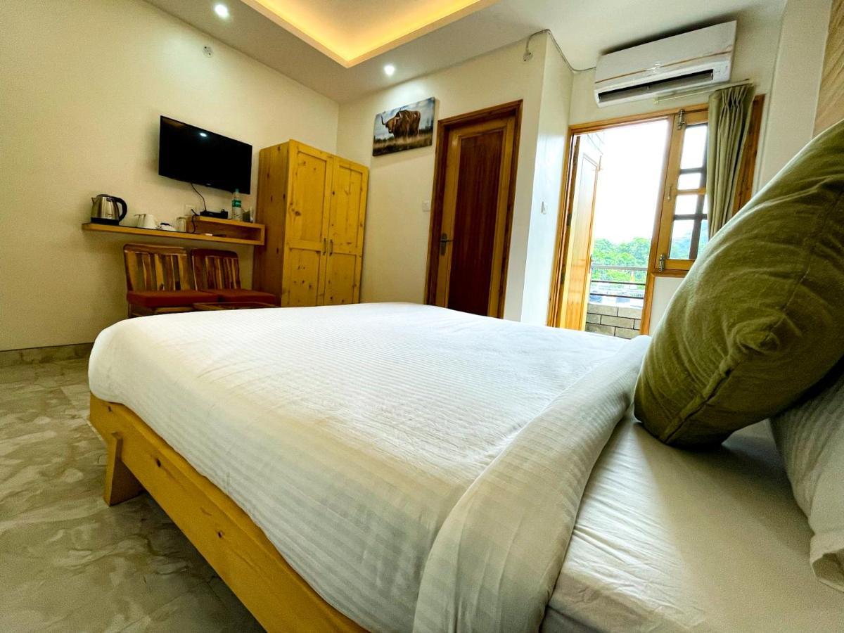 Hotel The Wild Yak à Mandi Extérieur photo